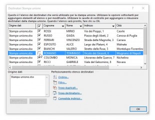 Usate le caselle di controllo per aggiungere o rimuovere i destinatari dalla stampa unione