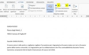 Usate le frecce per vedere l'anteprima per ogni destinatario